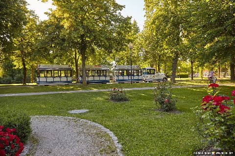 Gemeinde Bad_Füssing Landkreis Passau Kurpark Lustiger Lukas (Dirschl Johann) Deutschland PA